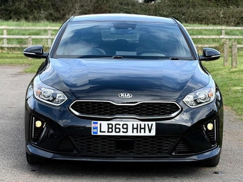 Used Kia ProCeed GT-Line 136 HP (100 kW) 2020 Black Estate
