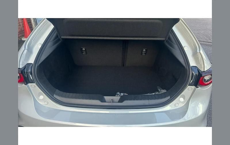 New Mazda 3 Takumi-Line 138 HP (101 kW) 2025 Other Hatchback