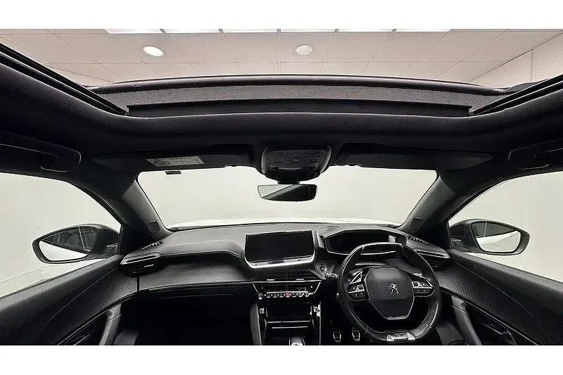 Used Peugeot 2008 GT-line 2020 White SUV
