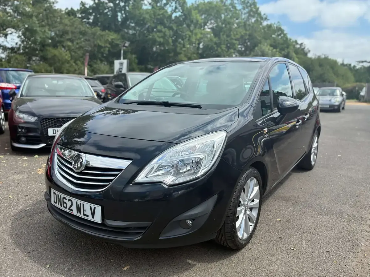 Used Vauxhall Meriva 100 HP (73 kW) 2012 Black MPV