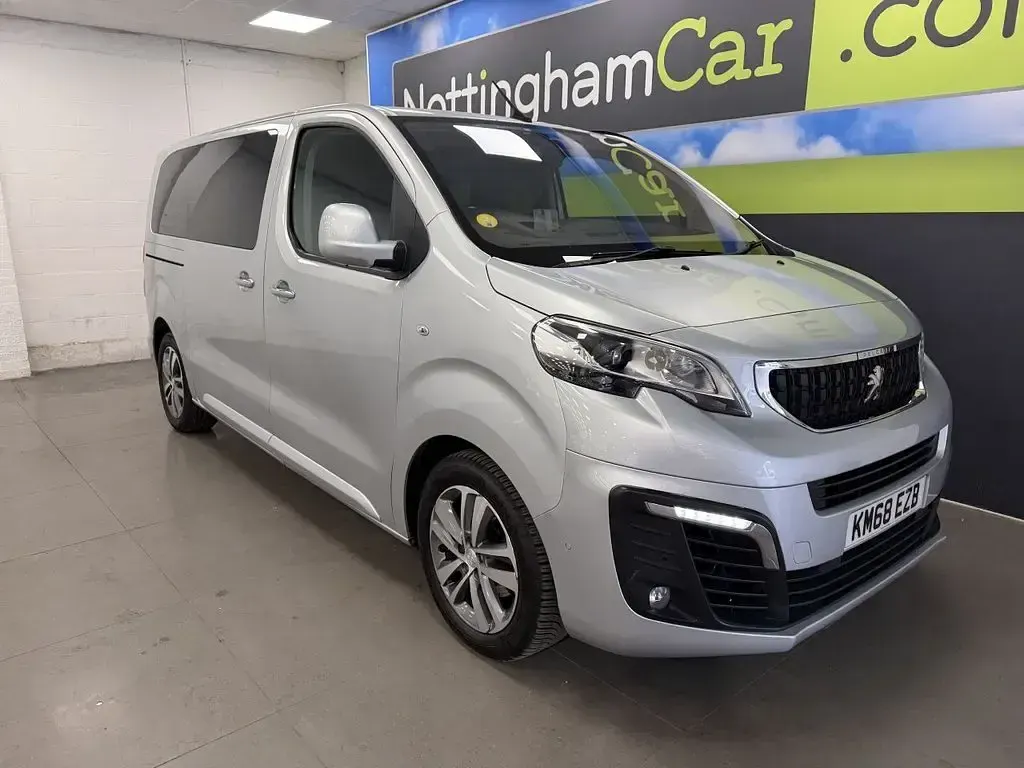 Used Peugeot Traveller Allure 180 HP (132 kW) 2018 Silver MPV