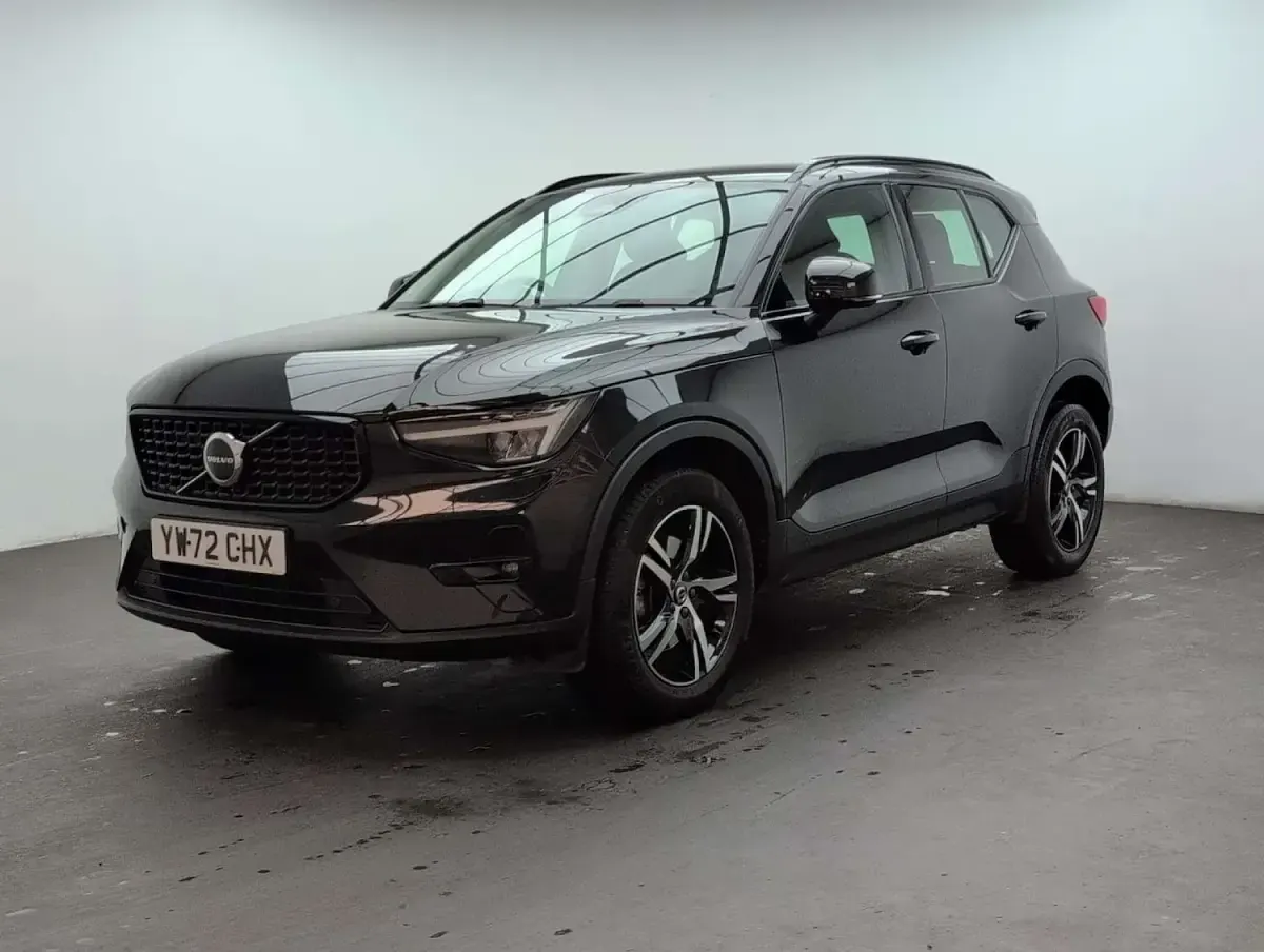 Used Volvo XC40 Plus 160 HP (117 kW) 2023 Black SUV