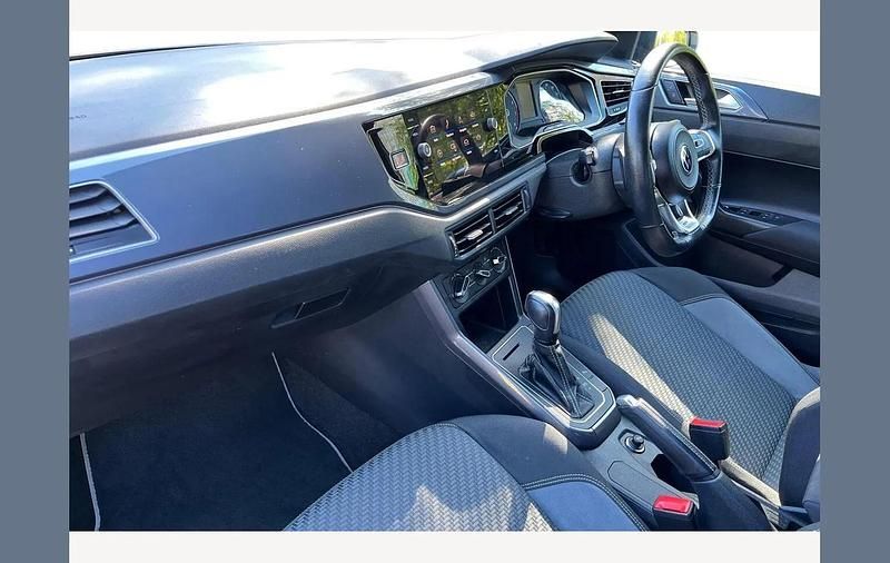 Used VW Polo R-line 95 HP (69 kW) 2021 White Hatchback