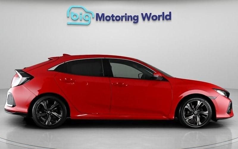 Used Honda Civic SR 129 HP (94 kW) 2018 Red Hatchback
