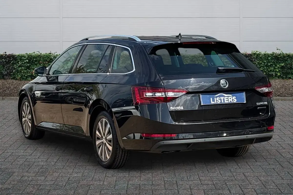 Used Skoda Superb GreenLine 120 HP (88 kW) 2016 Black Estate