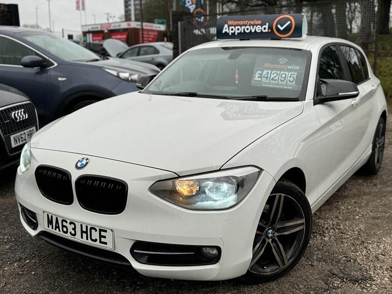 Used BMW 120 Sport Line 2013 White Hatchback