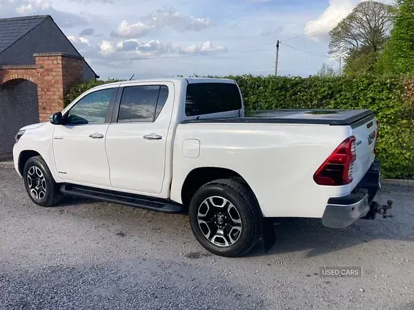 Gebraucht Toyota HiLux 2021 Weiß Pickup