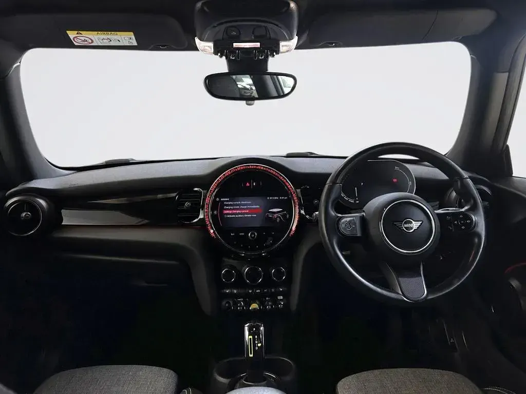 Used Mini Cooper SE Hatch 135 kW (184 HP) 2022 Black Hatchback