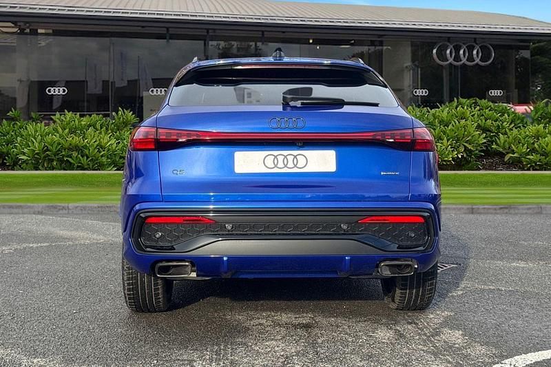New Audi Q5 Sportback Comfort 204 HP (150 kW) 2025 Blue SUV