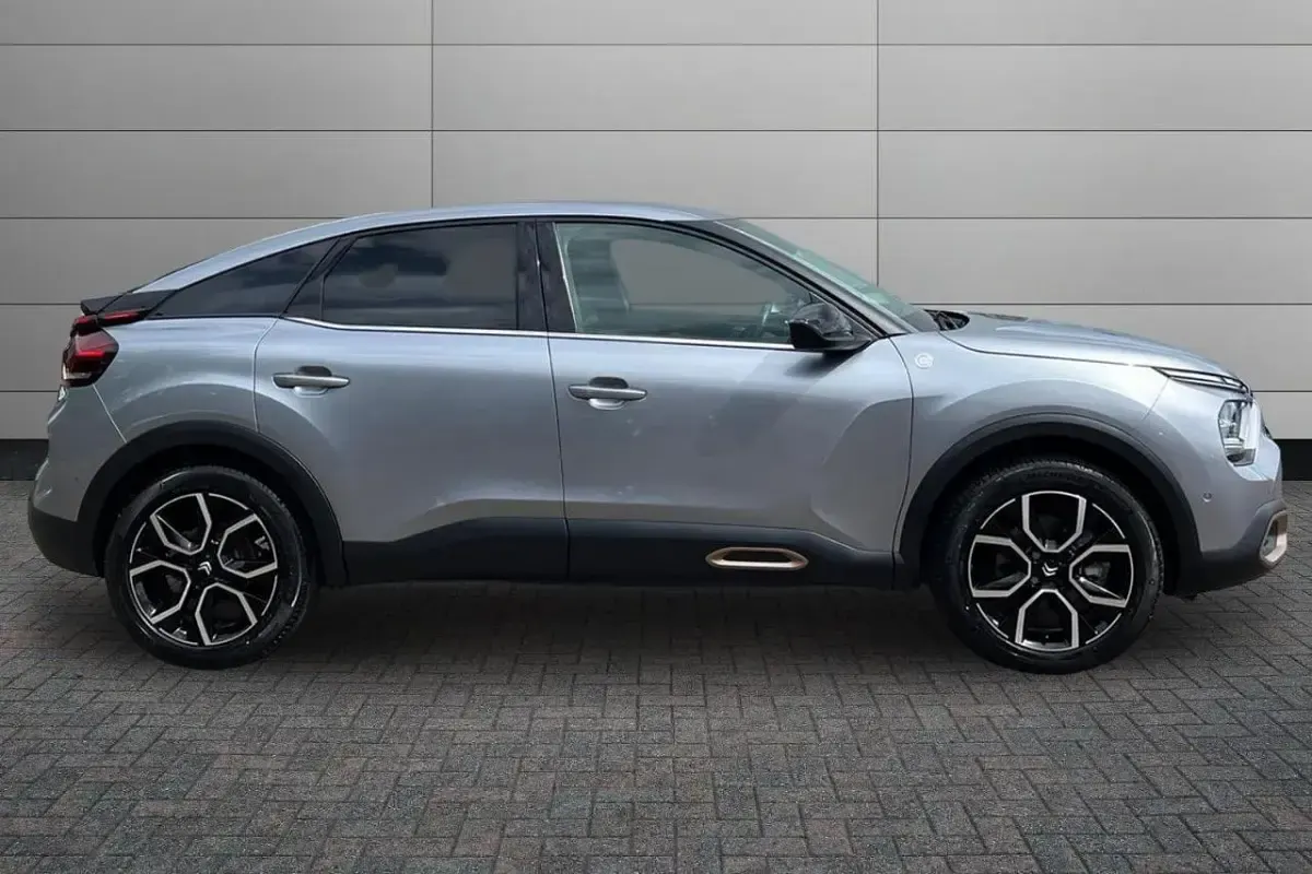 Used Citroën e-C4 100 kW (136 HP) 2024 Grey Hatchback
