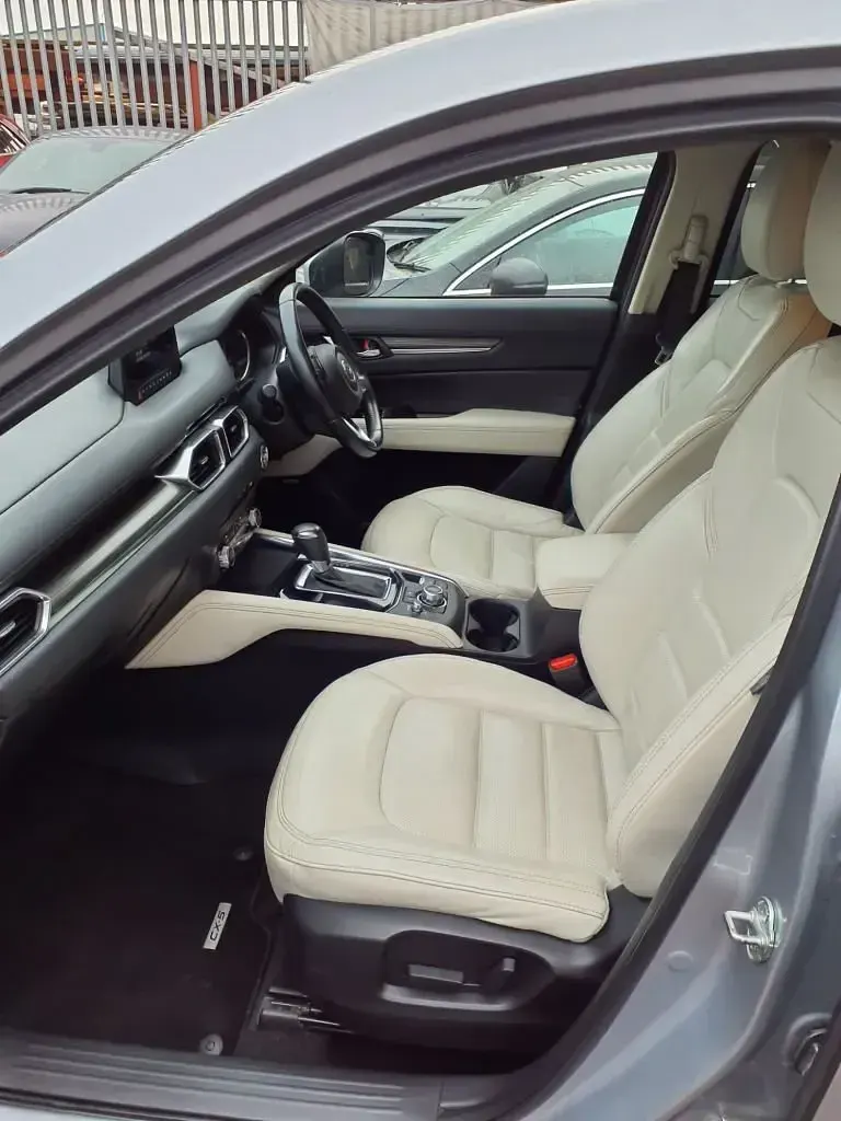 Used Mazda 6 Inclusive 175 HP (128 kW) 2018 Silver SUV