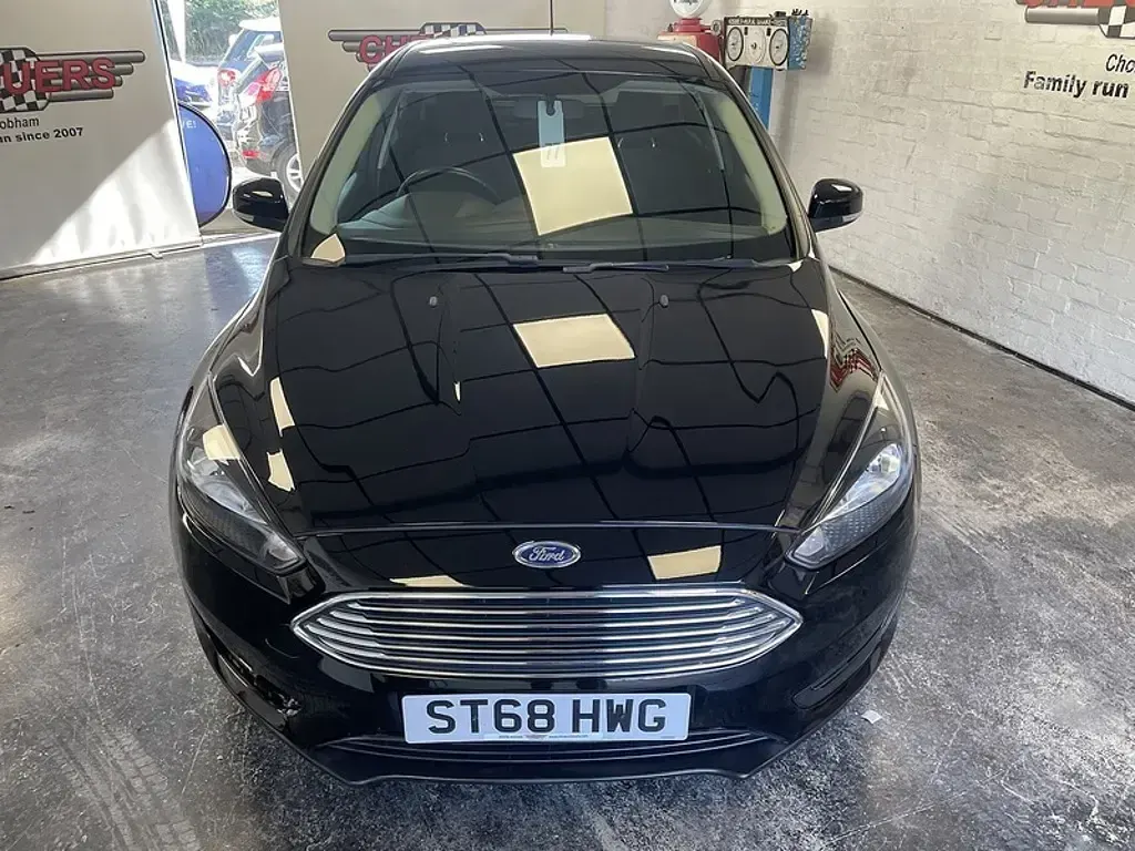 Used Ford Focus Zetec 125 HP (91 kW) 2018 Black Hatchback