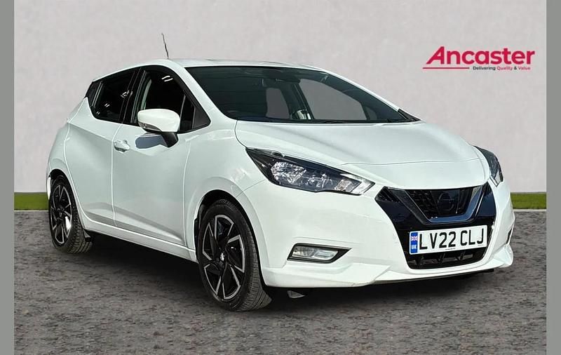 Used Nissan Micra Acenta 91 HP (66 kW) 2022 White Hatchback