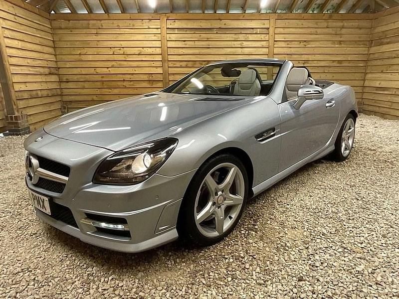 Usado Mercedes SLK200 AMG 184 HP (135 kW) 2014 Prateado Cabrios