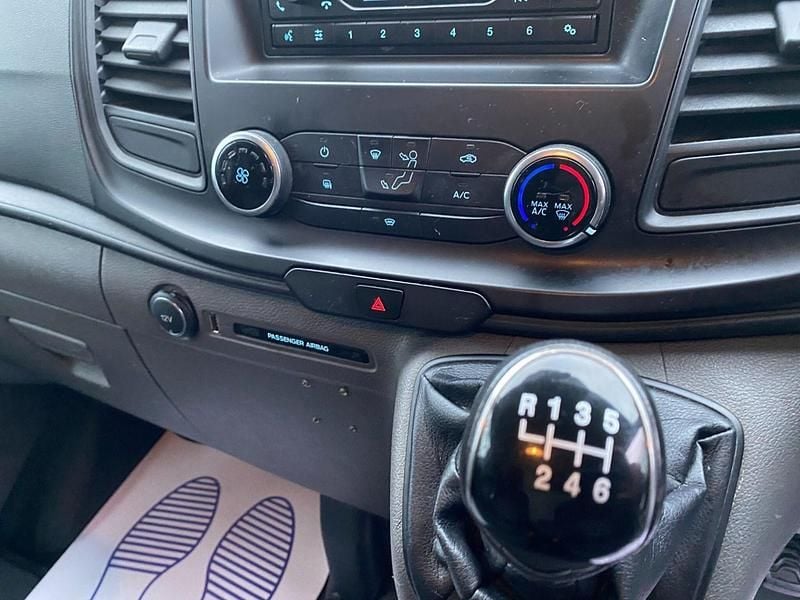 Used Ford Transit Custom 130 HP (95 kW) 2018 White Van
