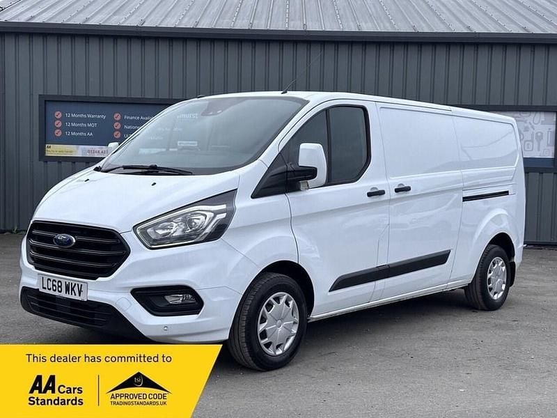 White Used 2018 Ford Transit Custom Trend Van | £8,950 (Fair price) - Image 1/4