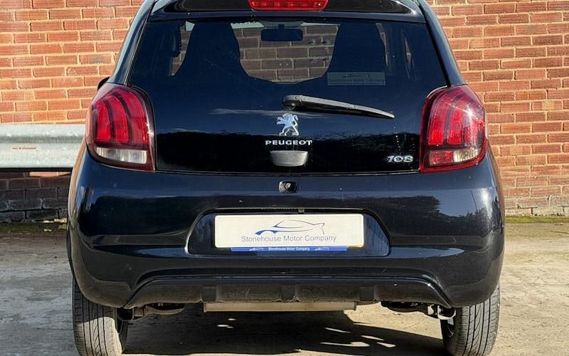 Used Peugeot 108 Allure 72 HP (52 kW) 2022 Hatchback