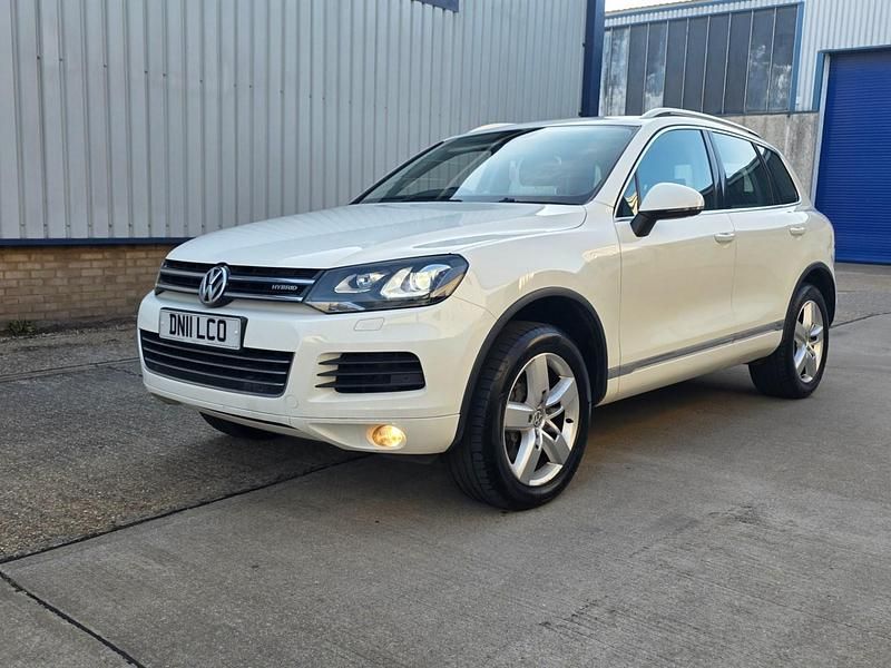 Used VW Touareg 2011 White SUV