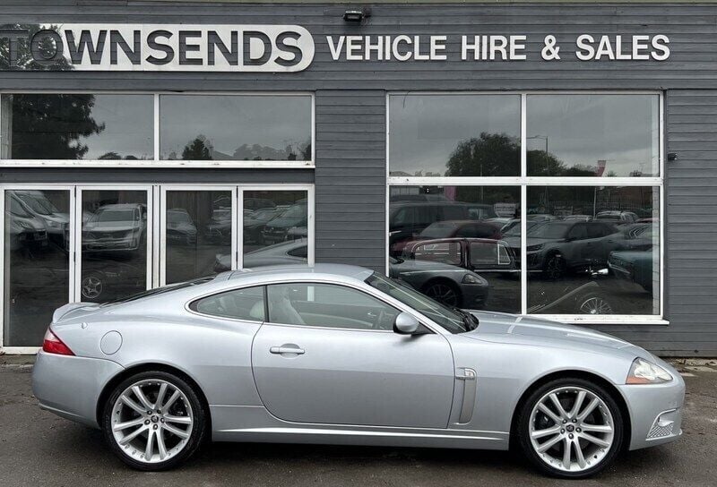 Used Jaguar XKR Supercharged 420 HP (308 kW) 2007 Silver Coupe
