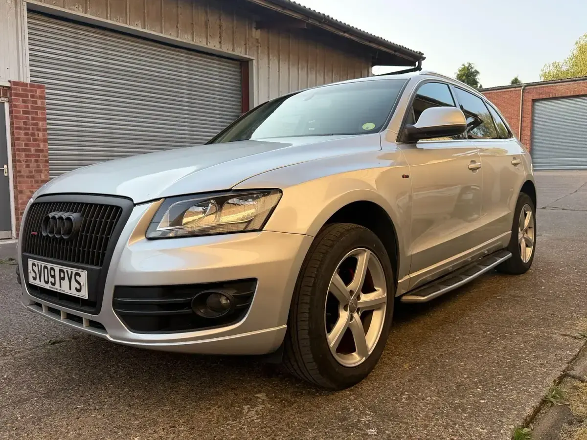 Used Audi Q5 2009 Silver SUV