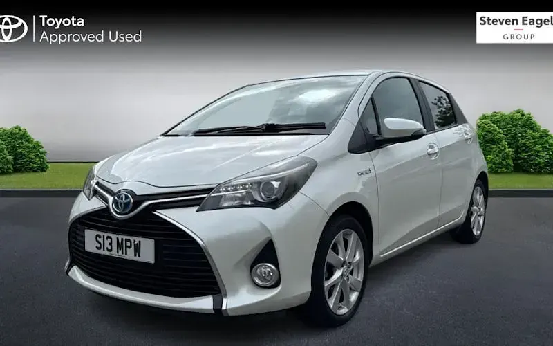 Used Toyota Yaris Sport 101 HP (74 kW) 2015 Hatchback