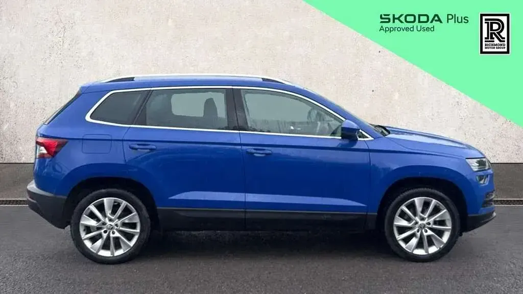Used Skoda Karoq SE L 108 HP (79 kW) 2022 Blue SUV