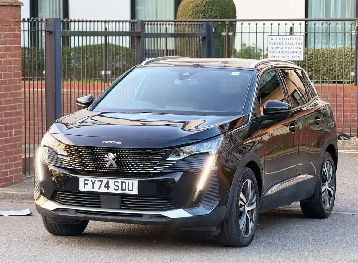 Used Peugeot 3008 Allure 195 HP (143 kW) 2024 Black SUV