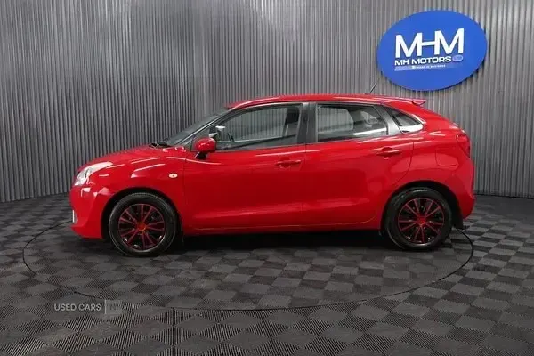 Usado Suzuki Baleno SZ3 90 CV (66 kW) 2018 Rojo Utilitario