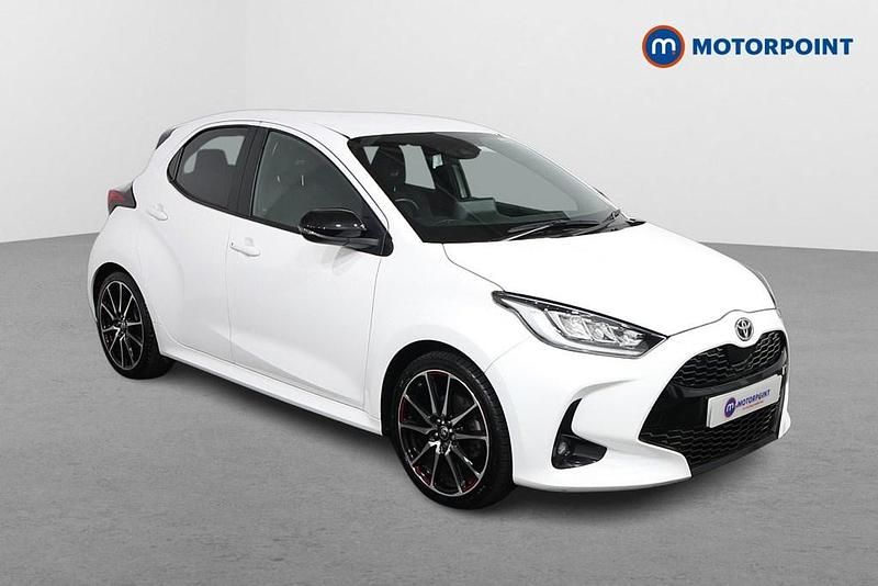 White Used 2023 Toyota Yaris Hybrid Sport Hatchback | £17,949 (Fair price) - Image 1/4