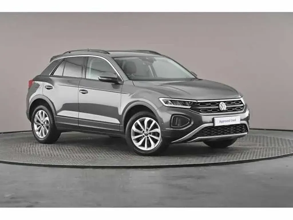 Usado VW T-Roc Match 150 HP (110 kW) 2025 Cinzento SUV