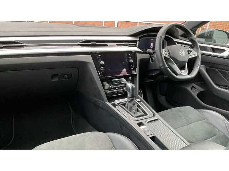 Used VW Arteon 218 HP (160 kW) 2024 Estate