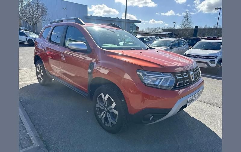 Used Dacia Duster Prestige 99 HP (72 kW) 2022 Orange SUV
