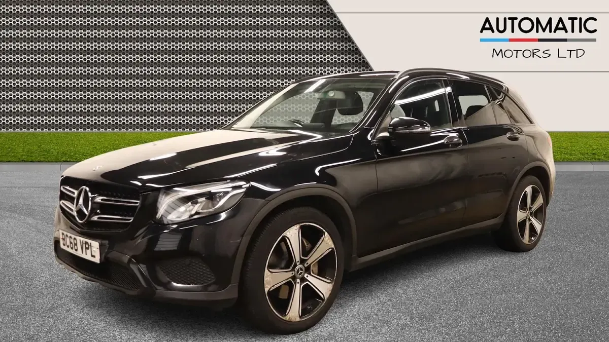Used Mercedes GLC250 Urban 211 HP (155 kW) 2019 Black Estate
