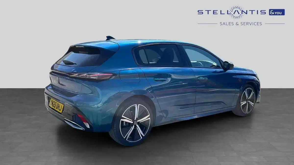 Used Peugeot 308 GT 134 HP (98 kW) 2025 Blue Hatchback