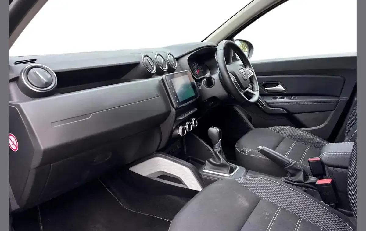 Second-hand Dacia Duster Prestige 150 CP (110 kW) 2023 Negru SUV