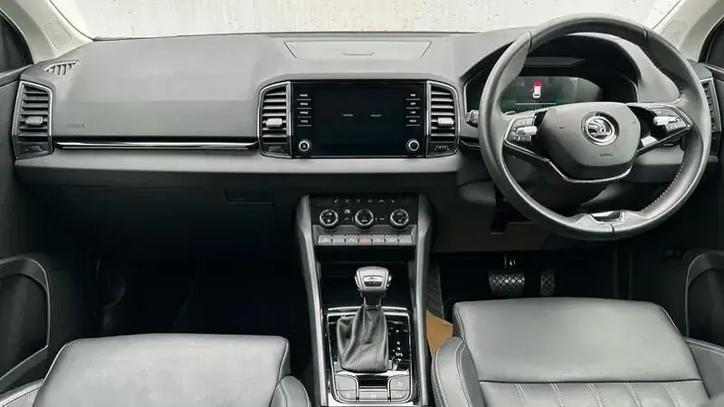 Used Skoda Karoq SE L 150 HP (110 kW) 2023 White SUV