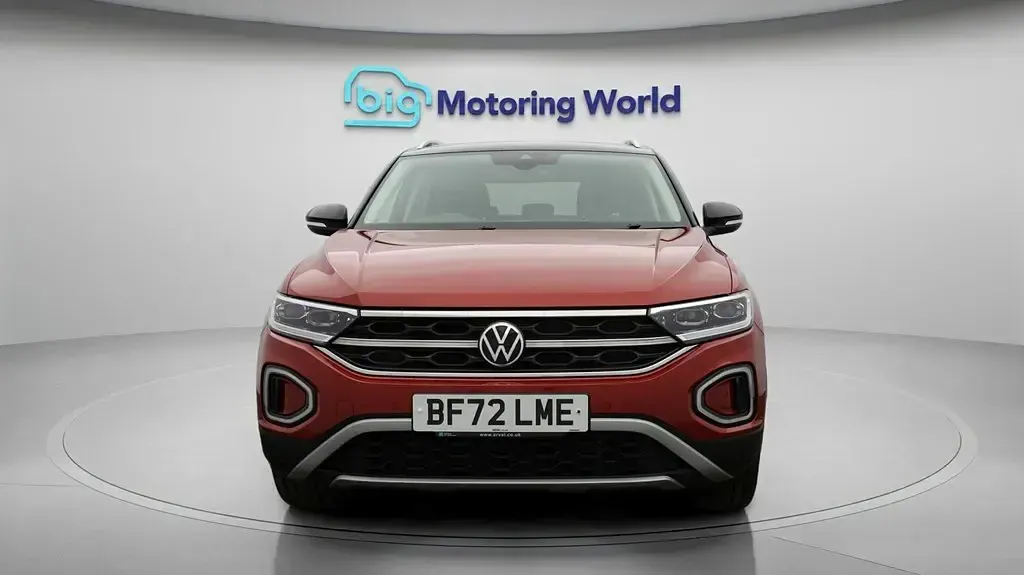 Usado VW T-Roc Style 150 HP (110 kW) 2023 Vermelho SUV