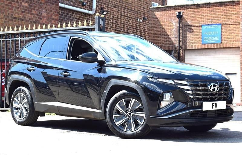 Black Used 2022 Hyundai Tucson SE SUV | £16,750 (Super price) - Image 1/3