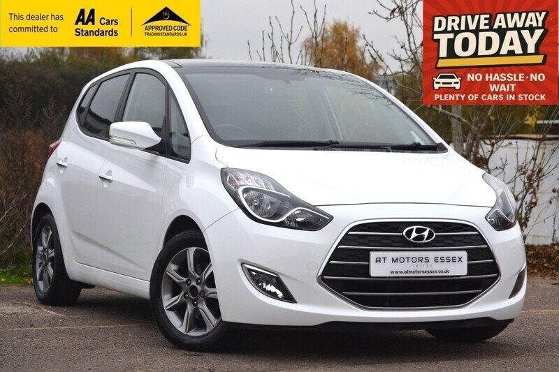 White Used 2016 Hyundai ix20 Premium MPV | £4,800 (Good price) - Image 1/4