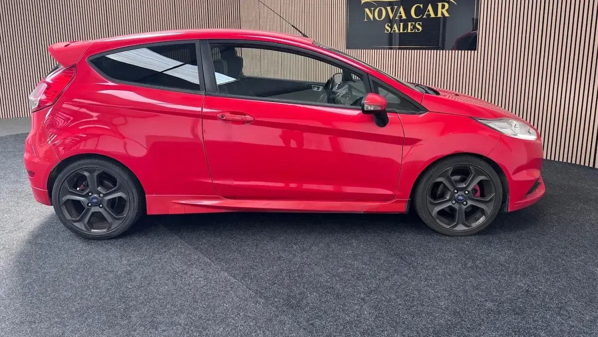 Used Ford Fiesta ST 2013 Orange Hatchback