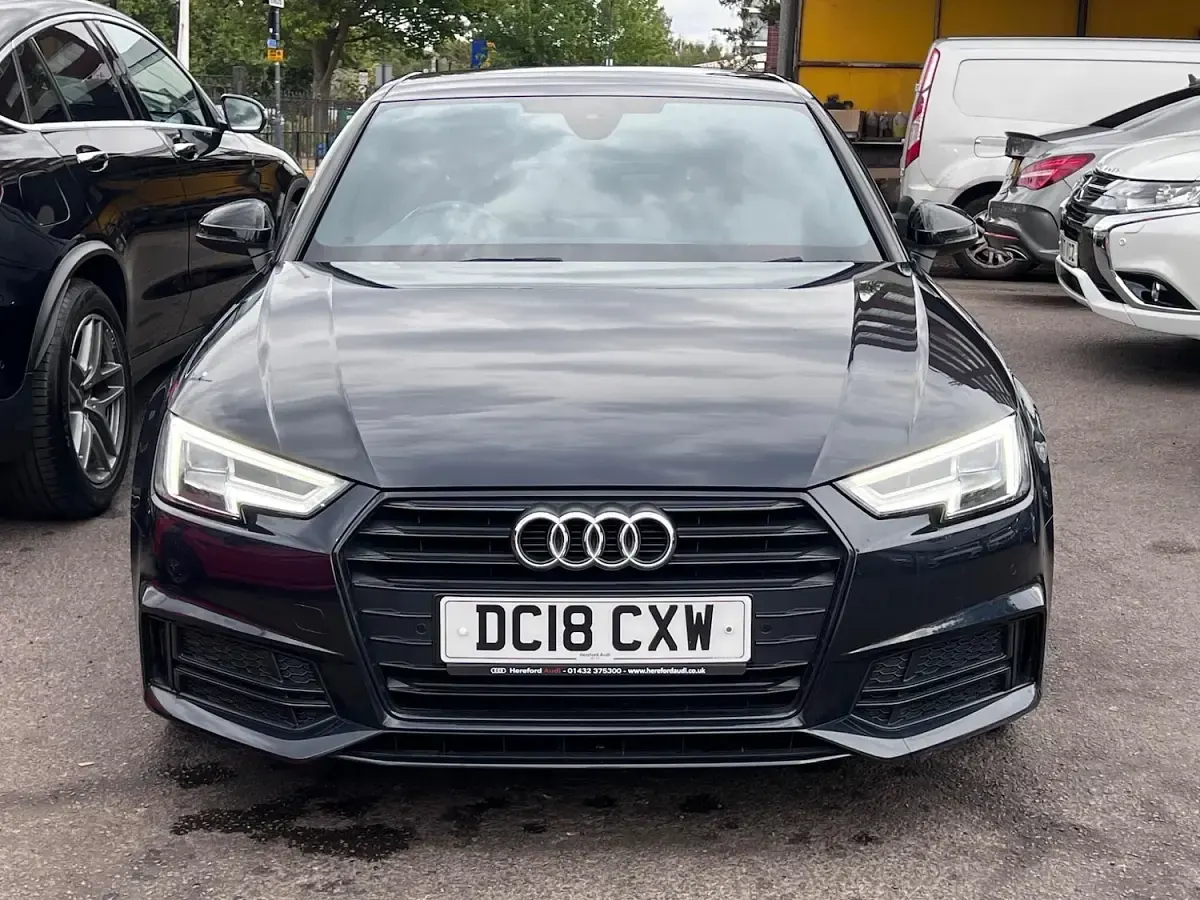 Used Audi A4 Black Edition 150 HP (110 kW) 2018 Blue Sedan