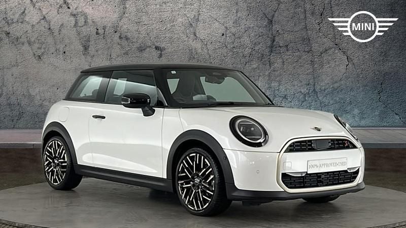 Used Mini Cooper S Hatch 201 HP (147 kW) 2025 White Hatchback
