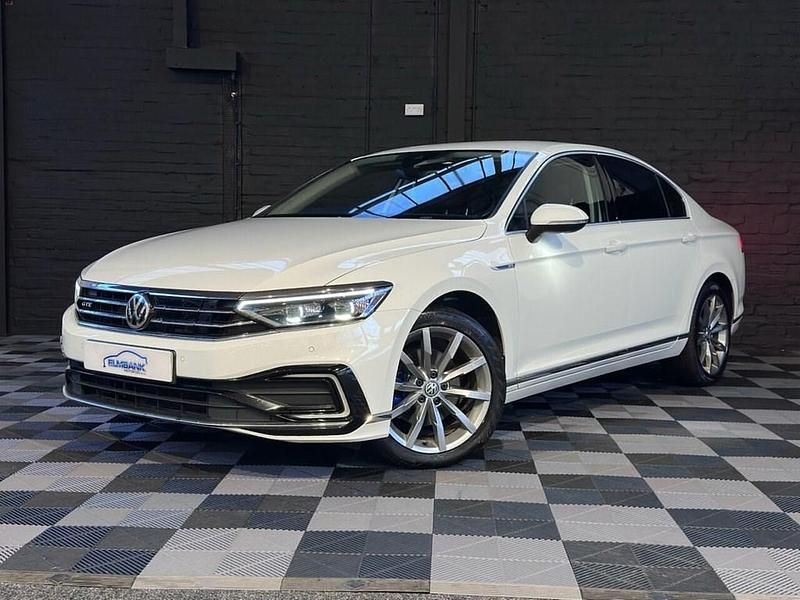 Used VW Passat Advance 218 HP (160 kW) 2020 White Sedan