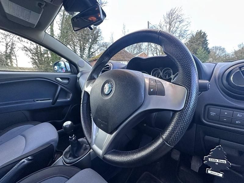 Used Alfa Romeo MiTo Lusso 2009 Silver Hatchback