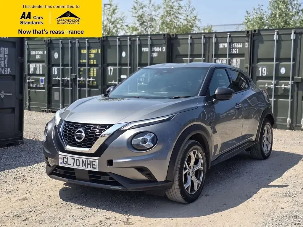 Used Nissan Juke N-Connecta 114 HP (83 kW) 2021 Grey SUV