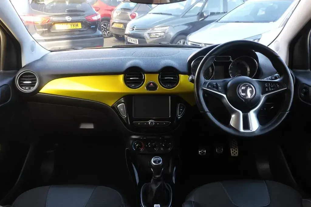Used Vauxhall Adam S 70 HP (51 kW) 2016 Gold Hatchback