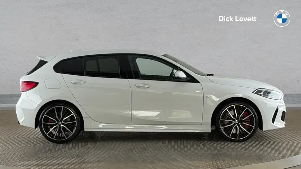 Usado BMW 128 Comfort Edition 261 CV (191 kW) 2024 Blanco Utilitario