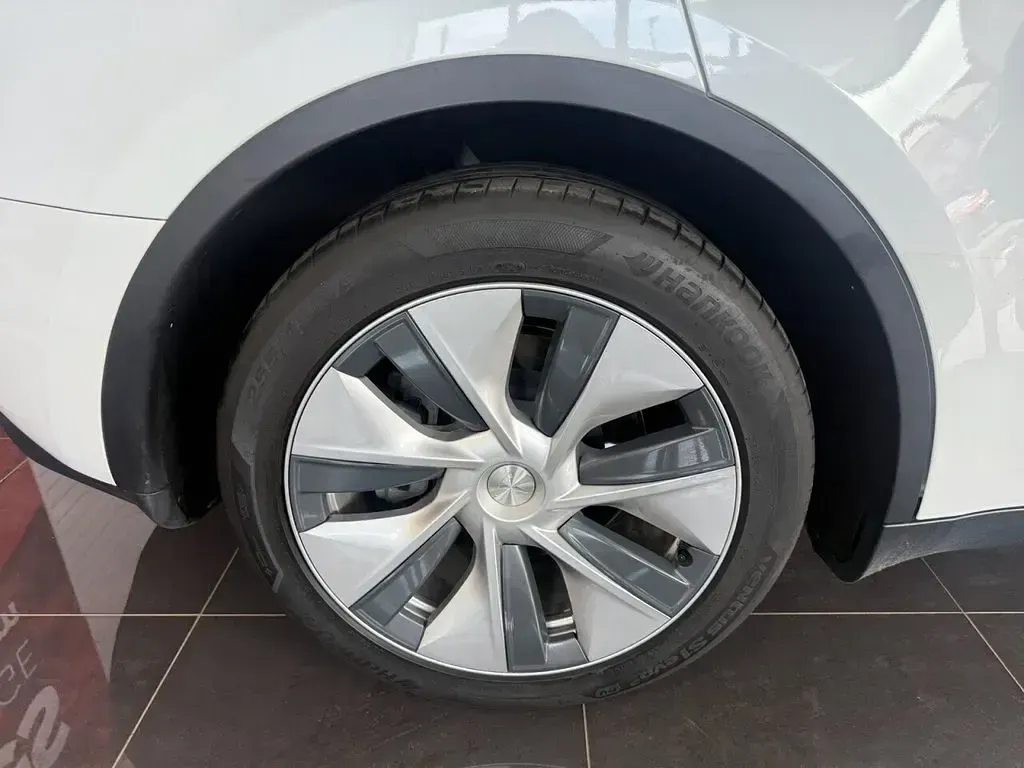 Used Tesla Model Y RWD 254 kW (346 HP) 2024 White SUV