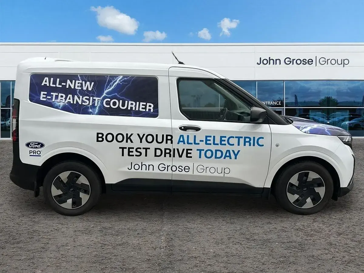 Usado Ford Transit Trend 100 kW (136 HP) 2025 Branco Van