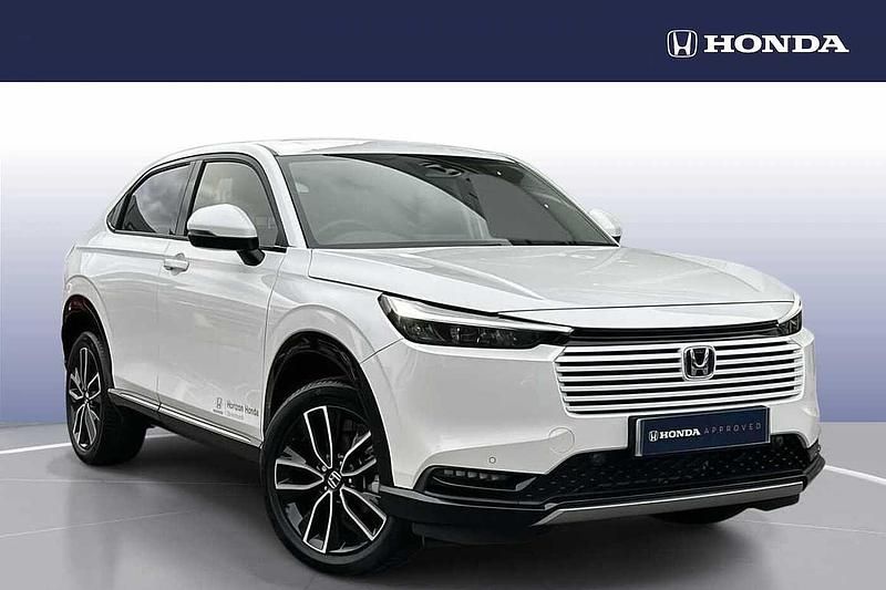 White Used 2025 Honda HR-V Advance SUV | £29,589 (Expensive) - Image 1/4